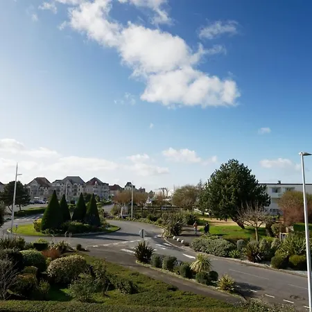 Le Luxe & Votre Vue A Riva Bella Apartment Ouistreham