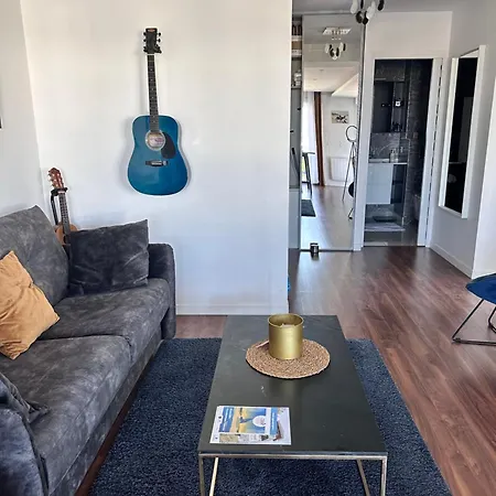 Le Luxe & Votre Vue A Riva Bella Apartment